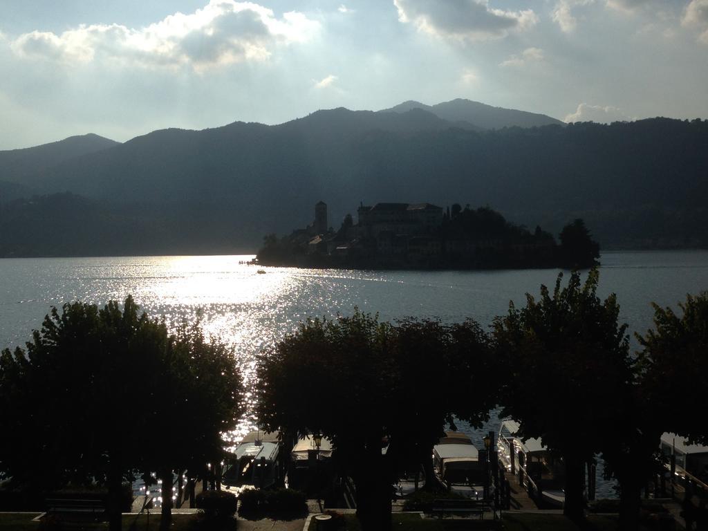 Casa Vacanza Piazza Orta San Giulio Esterno foto