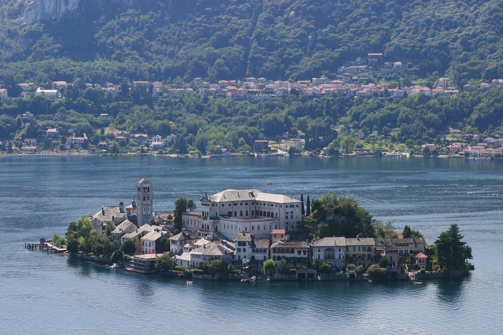 Casa Vacanza Piazza Orta San Giulio Esterno foto